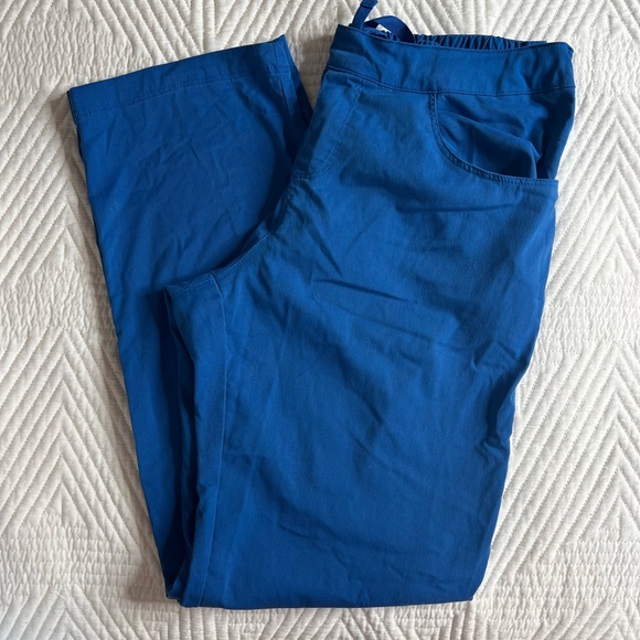Grey’s Anatomy spandex stretch pants in medium - Picture 1 of 4